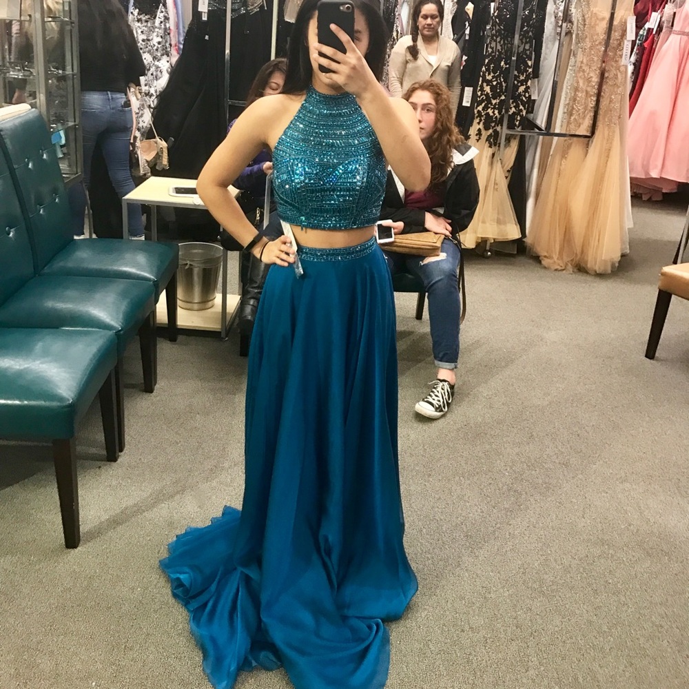Sherri Hill Prom Dress